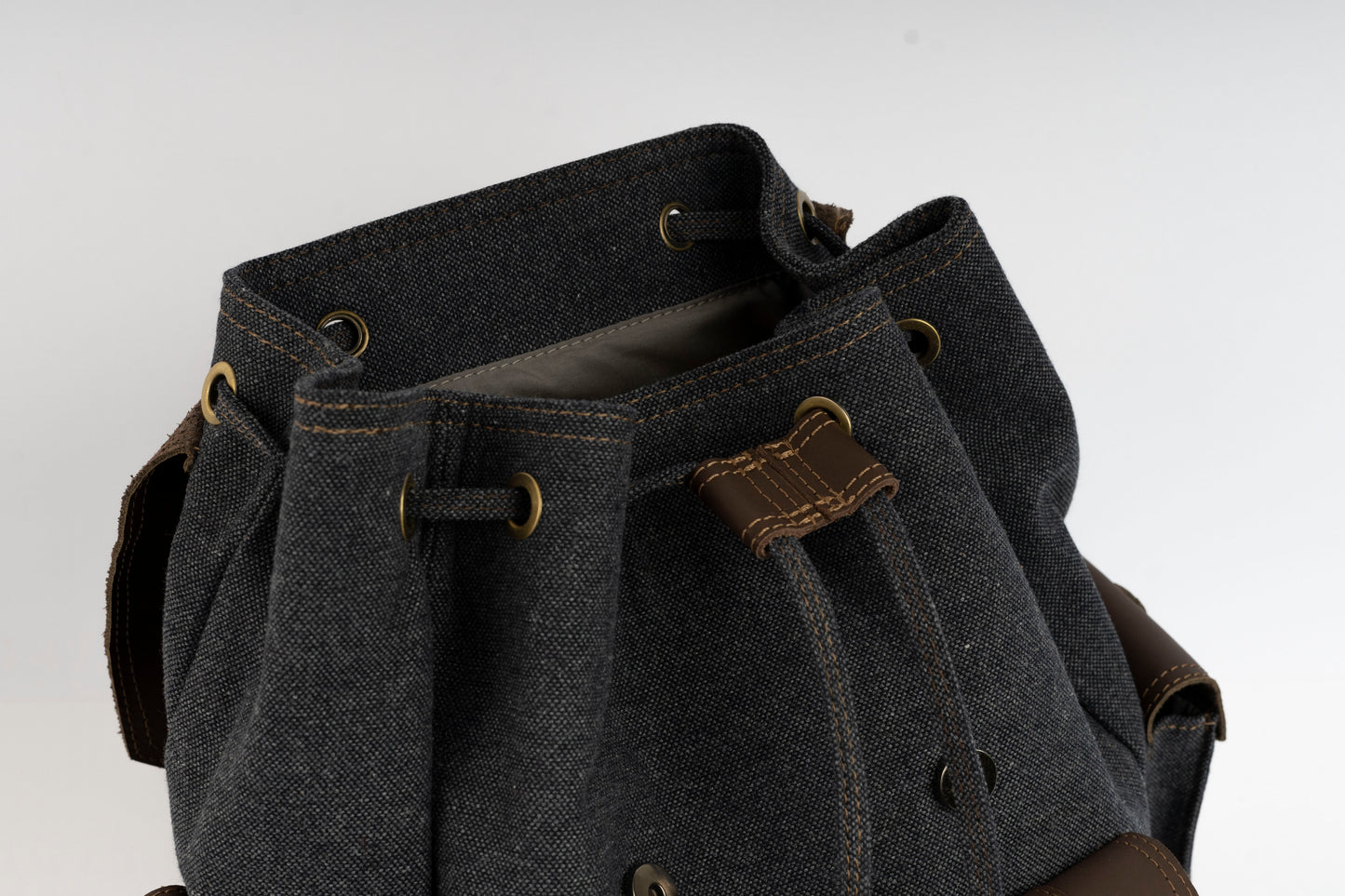 Vintage Dual-Pocket Explorer Backpack ''100% Cotton canvas & Cow leather'' – Gray