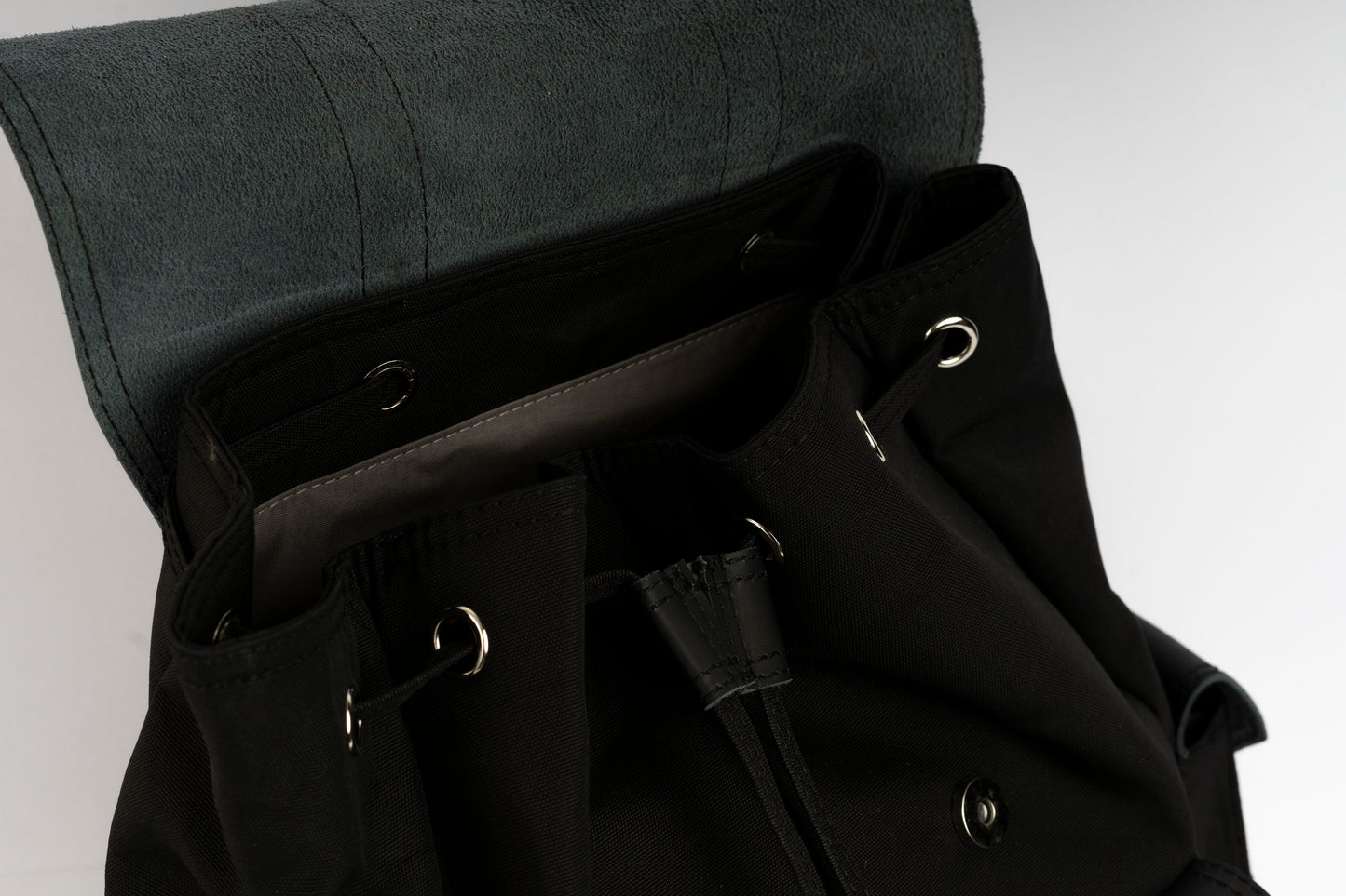 Vintage Dual-Pocket Explorer Backpack ''100% Cotton canvas & Cow leather'' – Black