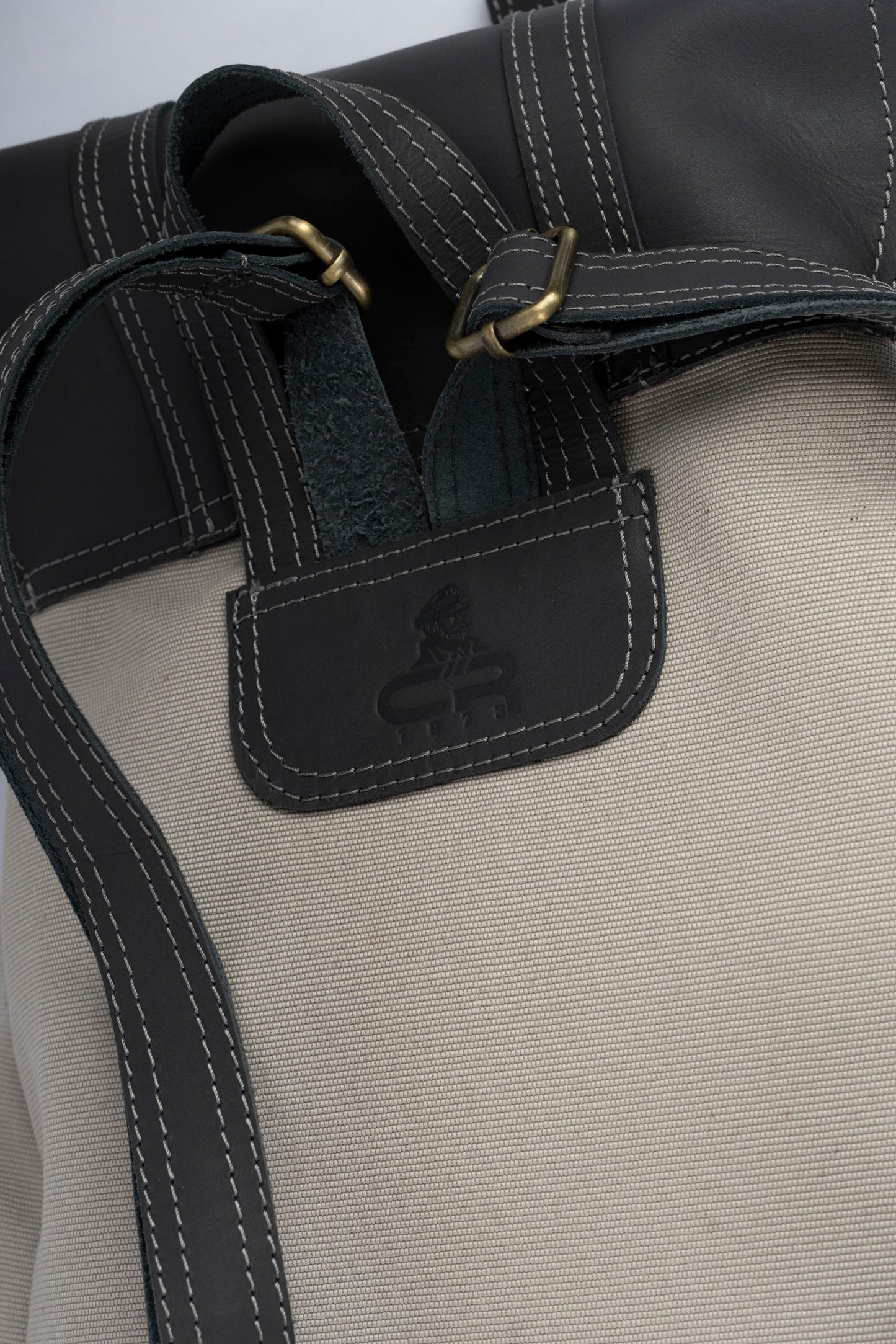 Vintage Dual-Pocket Explorer Backpack ''100% Cotton canvas & Cow leather'' – Biege