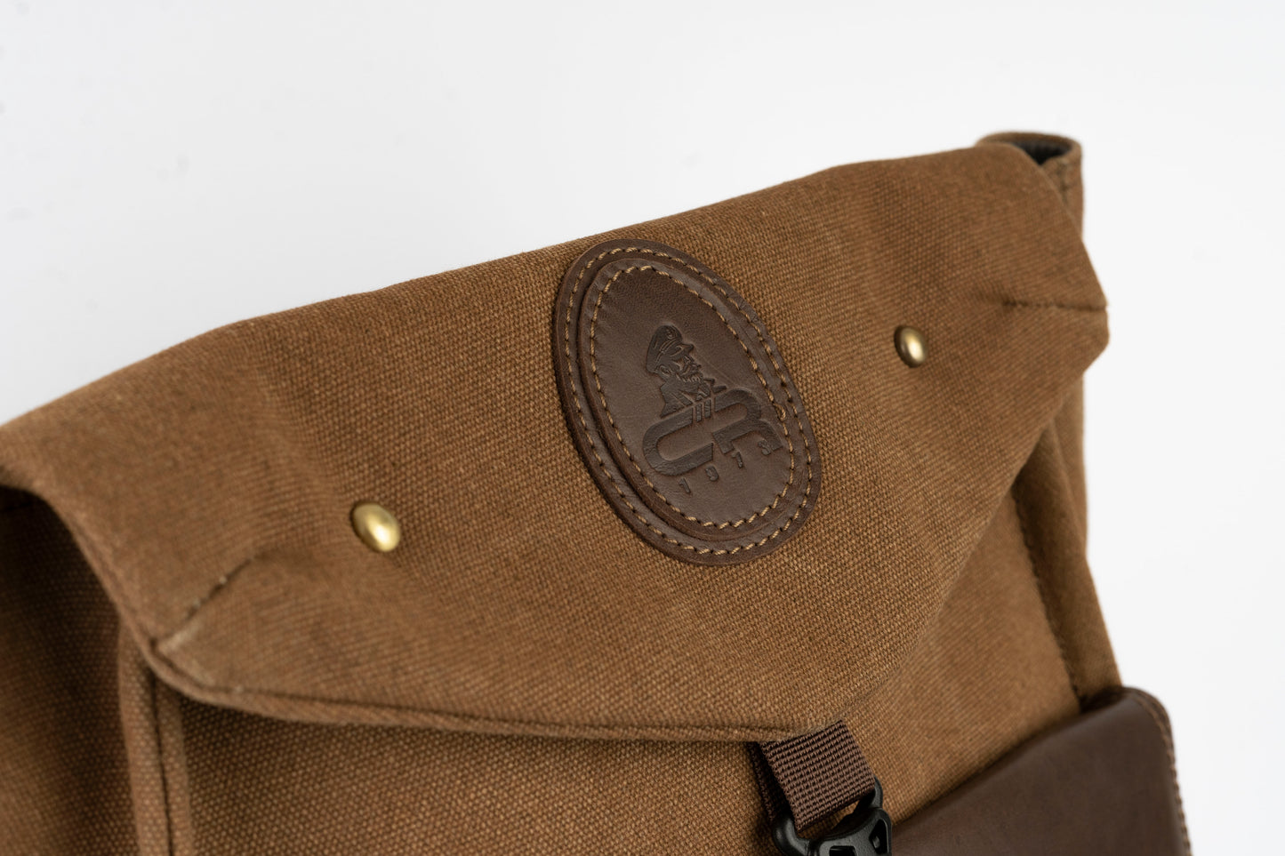 Captain Rabeh Waxed Canvas Travel Backpack -Vintage Brown
